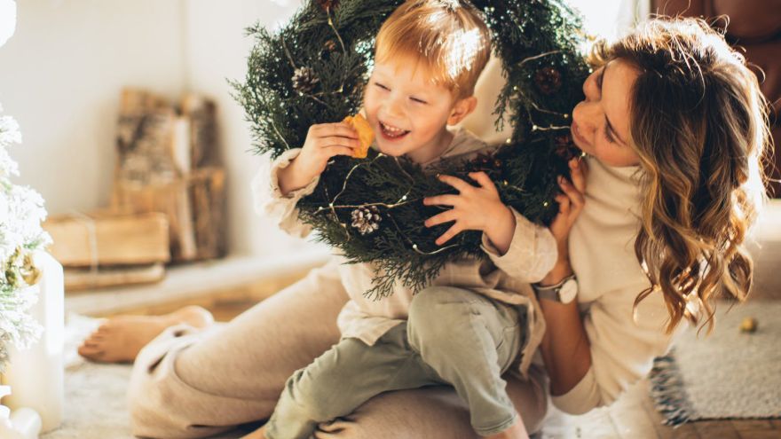 Obdobie pred Vianocami nemusí byť spojené len s nakupovaním a upratovaním. Pre mnohé rodiny to môže byť aj čas hier, pokoja a radosti.