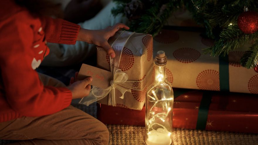 Neviete, čo máte darovať na Vianoce? Skúste namiesto hmotnej veci darovať netradičný darček. Skúste darovať zážitok. 