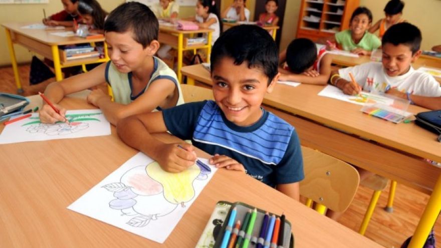Pilotný projekt ministerstva školstva IKATIKA je určený deťom s vyučovacím jazykom rusínskym, maďarským a rómskym.