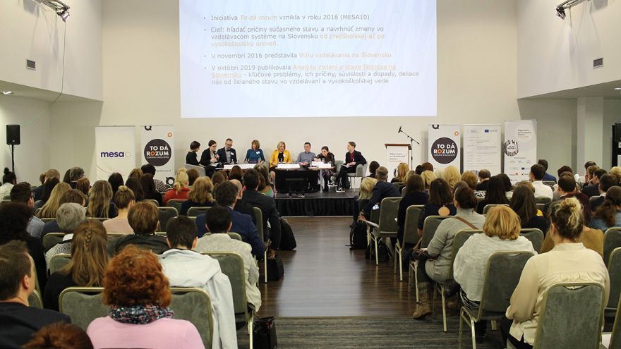 Predstavenie odporúčaní Odporúčania pre skvalitnenie školstva na Slovensku na konferencii v Bratislave. 