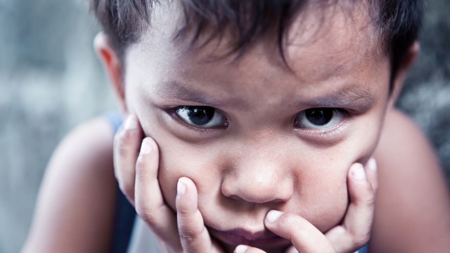 Skôr, než  zareagujete na nevhodné správanie dieťaťa, položte si tieto tri otázky