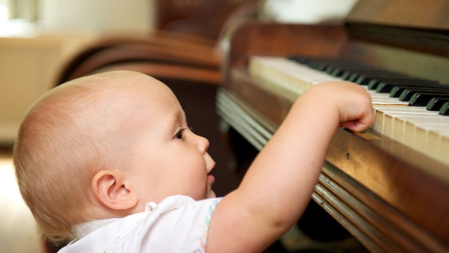 Hudba je pre deti veľmi stimulujúca už od raného detstva.