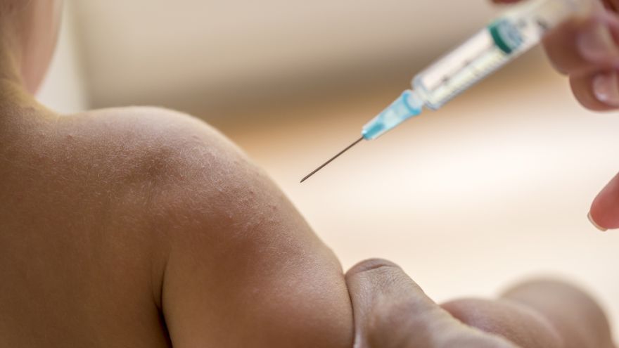 Schválili návrh zákona, podľa ktorého by do predškolského zariadenia mohlo byť prijaté len také dieťa, ktoré sa podrobilo povinnému pravidelnému očkovaniu.