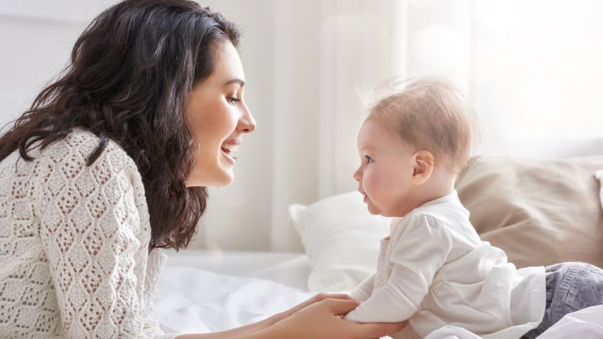 Materská láska a starostlivosť o dieťa má podľa vedcov evidentný dopad na vývoj jeho mozgu. Ukázali to aj snímky mozgu, ktoré počas výskumu robili.