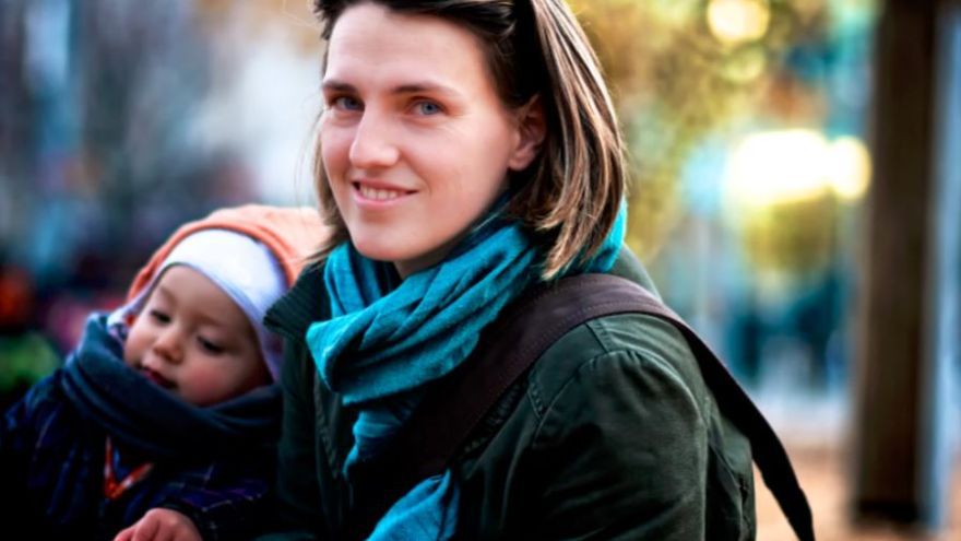 Veronika Pizano nedávno vydala so svojimi spoluautorkami knihu o stave slovenského pôrodníctva Ešte netlačte, kde sa snaží upriamiť pozornosť na to, o čom by pôrody skutočne mali byť a čo by ženy nemali v nemocniciach váhať žiadať. 