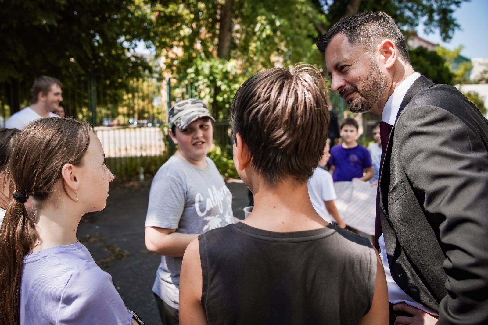 Letná škola Teach for Slovakia - Eduard Heger s deťmi