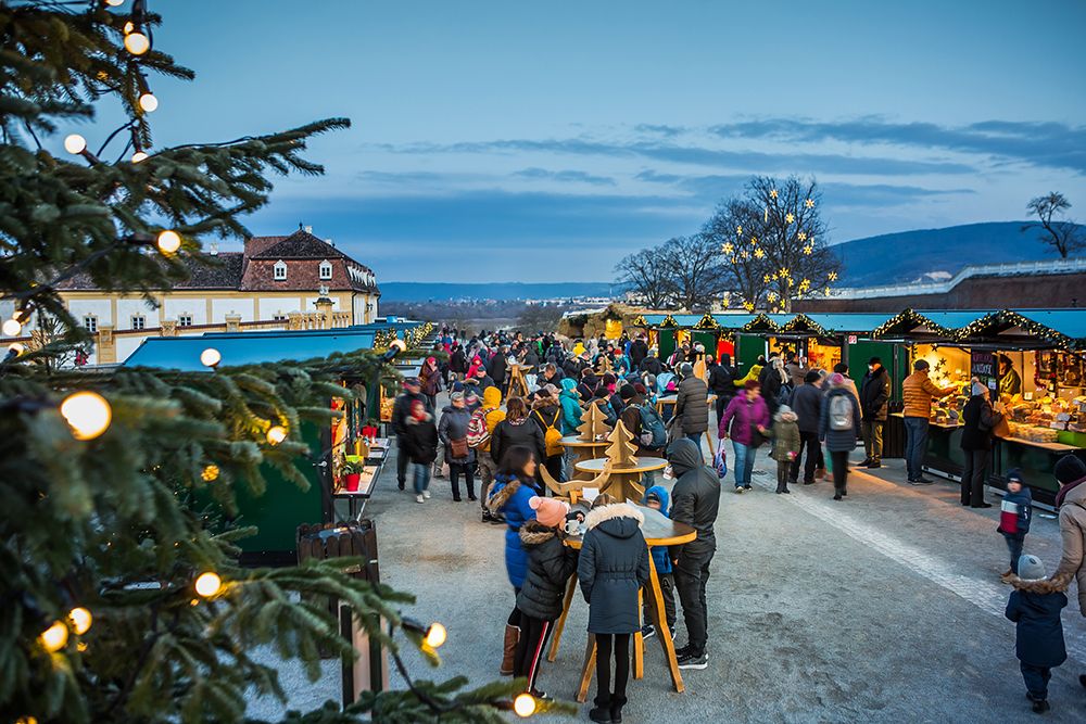 Vianočné trhy na zámku Schloss Hof