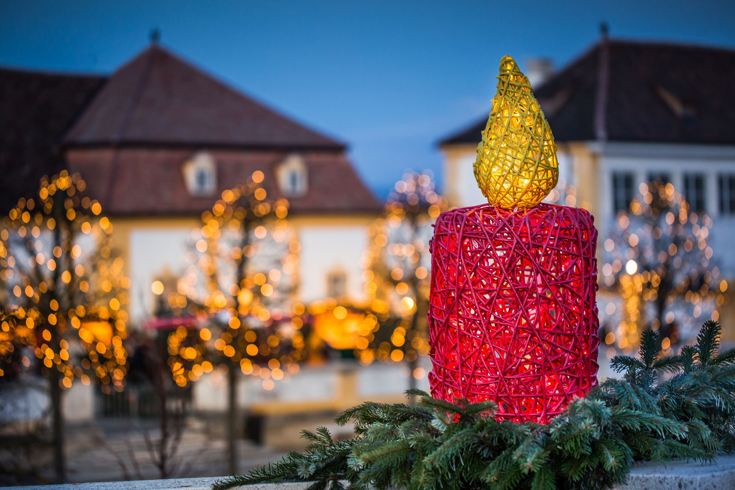 Vianočné trhy na zámku Schloss Hof