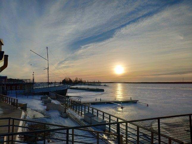 Zamrznutý prístav v meste Vaasa