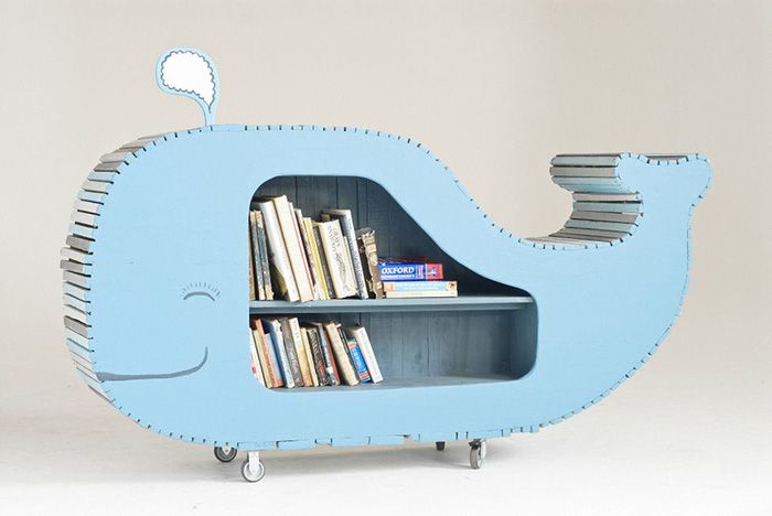 Kreatívna knižnica v tvare veľryby
